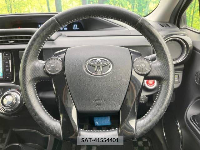 Toyota AQUA 2015-10 260541-11