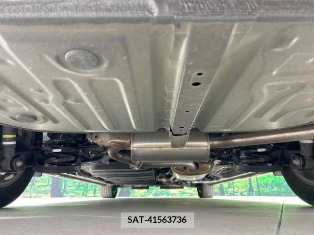 Toyota VOXY 2017-05 289041-19