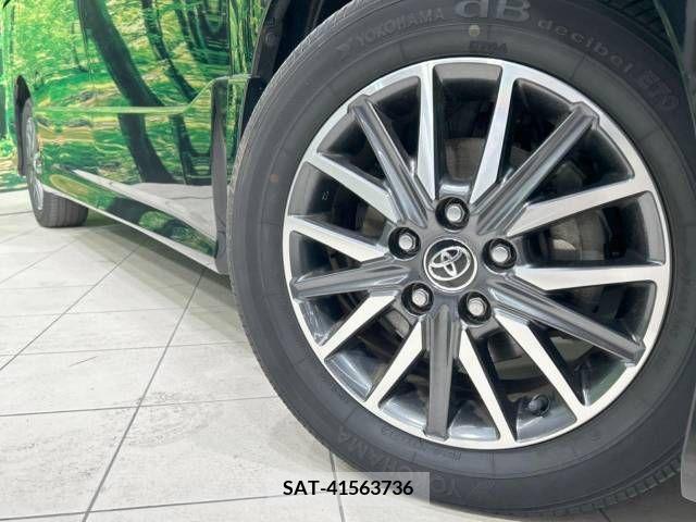Toyota VOXY 2017-05 289041-9