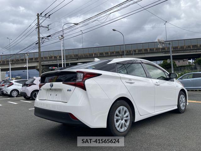 Toyota PRIUS 2019-05 375470-4