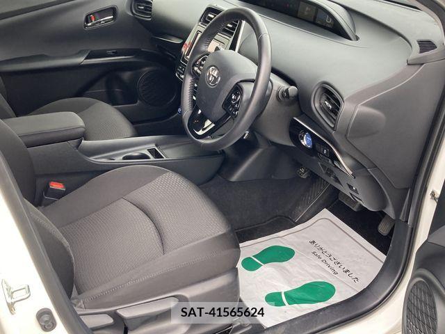 Toyota PRIUS 2019-05 375470-1