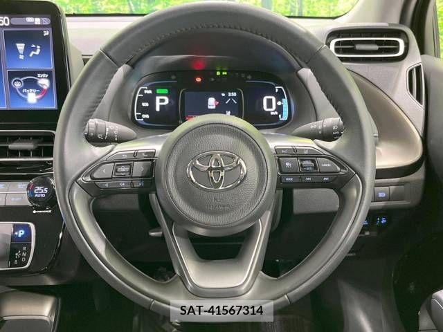 Toyota AQUA 2022-10 225085-11