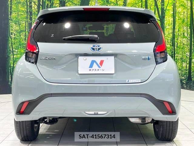 Toyota AQUA 2022-10 225085-15