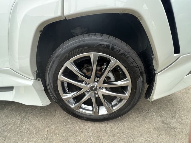 Toyota RAV4 2021-06 193702-28
