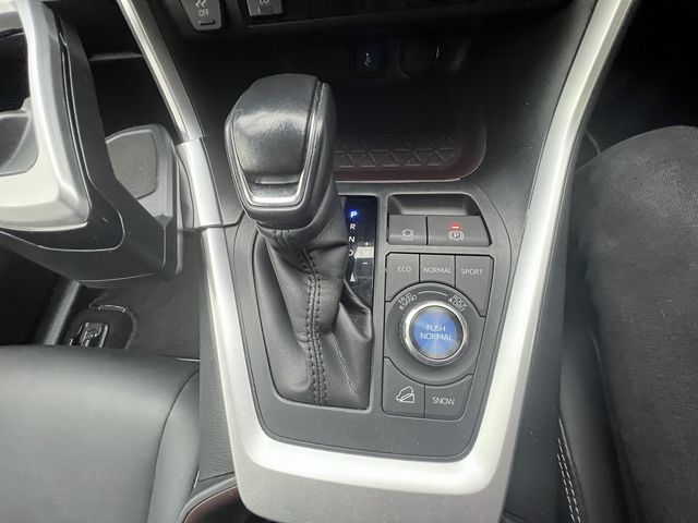 Toyota RAV4 2021-06 193702-9