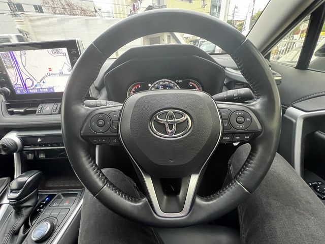 Toyota RAV4 2021-06 193702-4