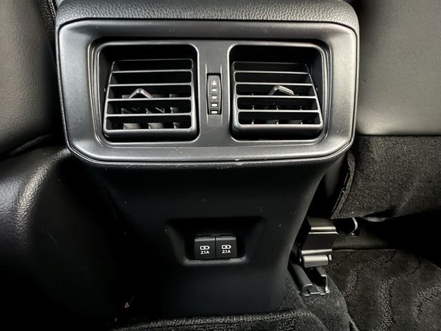 Toyota RAV4 2021-06 193702-17