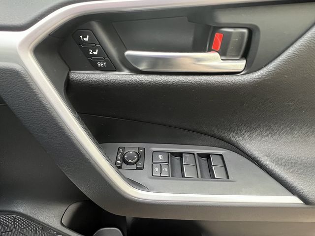 Toyota RAV4 2021-06 193702-23