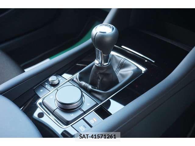 Mazda MAZDA3 2022-07 448087-10