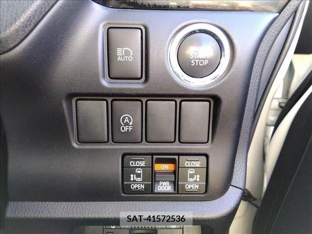 Toyota ESQUIRE 2015-02 268577-17