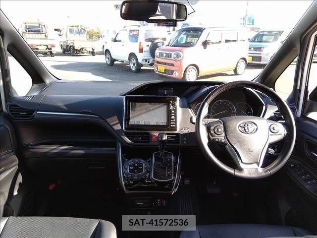 Toyota ESQUIRE 2015-02 268577-4