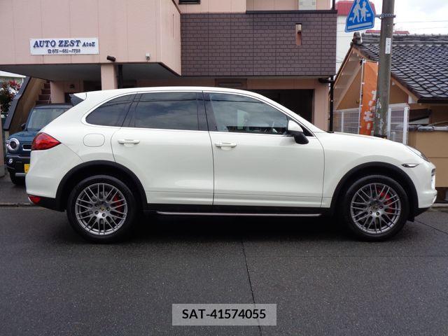 Porsche CAYENNE 2011-06 216057-6