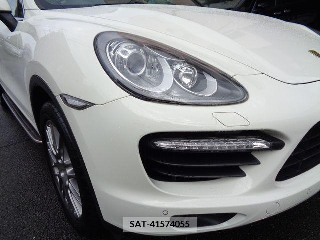 Porsche CAYENNE 2011-06 216057-9