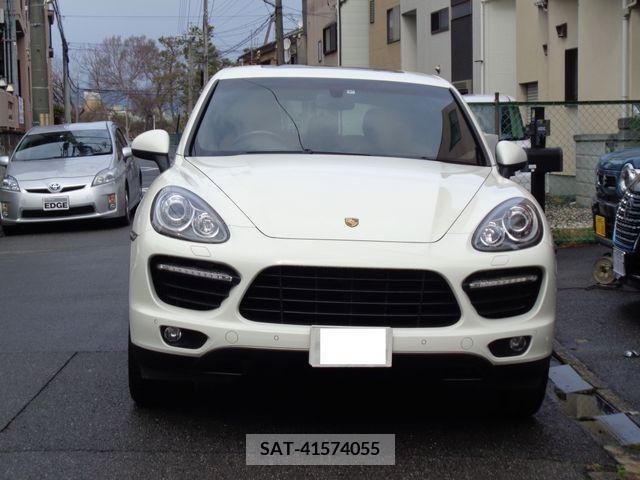 Porsche CAYENNE 2011-06 216057-2