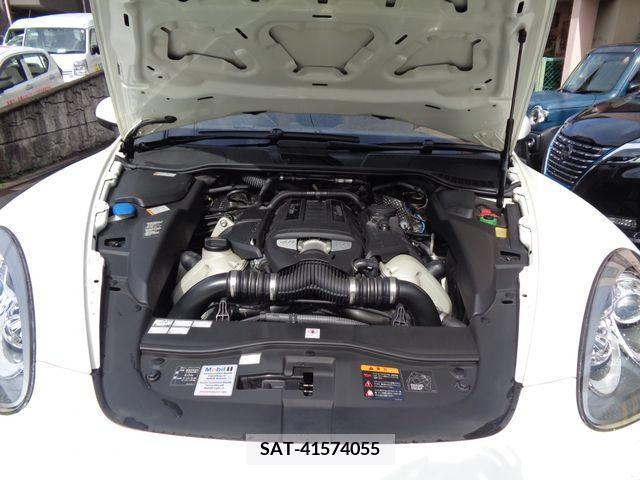 Porsche CAYENNE 2011-06 216057-10