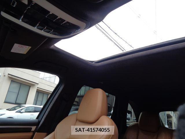 Porsche CAYENNE 2011-06 216057-16