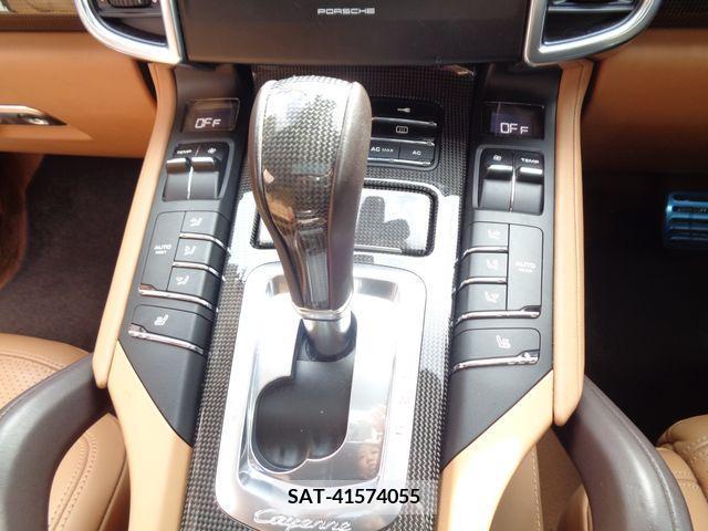 Porsche CAYENNE 2011-06 216057-17