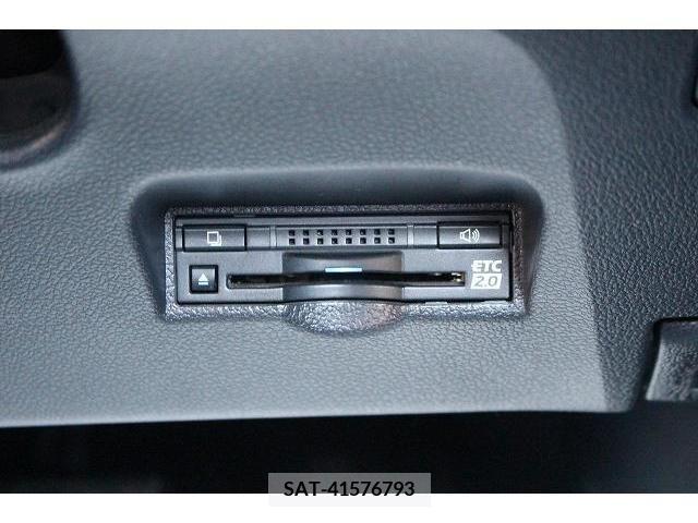 Toyota PRIUS PHV 2017-05 322562-11