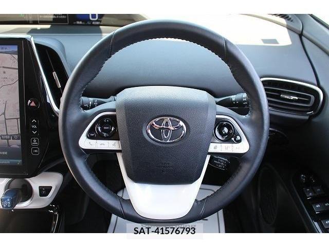Toyota PRIUS PHV 2017-05 322562-9