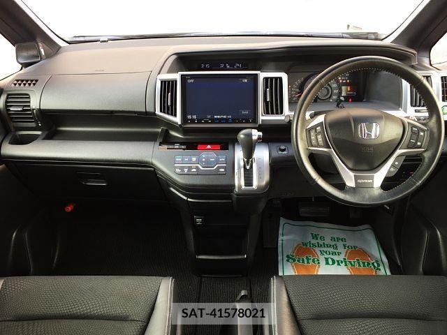 Honda STEP WGN 2015-03 368845-1