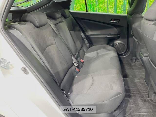 Toyota PRIUS 2019-06 366385-9