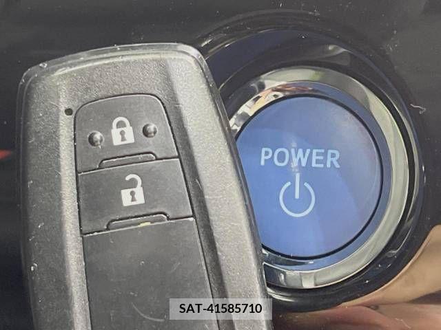 Toyota PRIUS 2019-06 366385-7