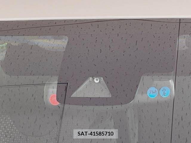 Toyota PRIUS 2019-06 366385-3