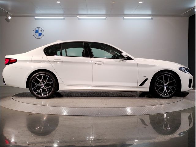 Bmw 5 SERIES 2023-01 12786-5