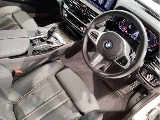 Bmw 5 SERIES 2023-01 12786-10