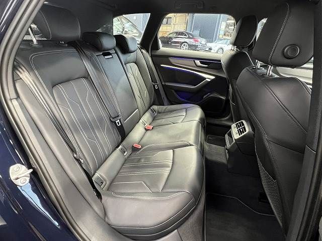 Audi A6 2019-03 22364-9