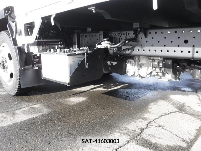 Mazda TITAN 2019-02 203094-13