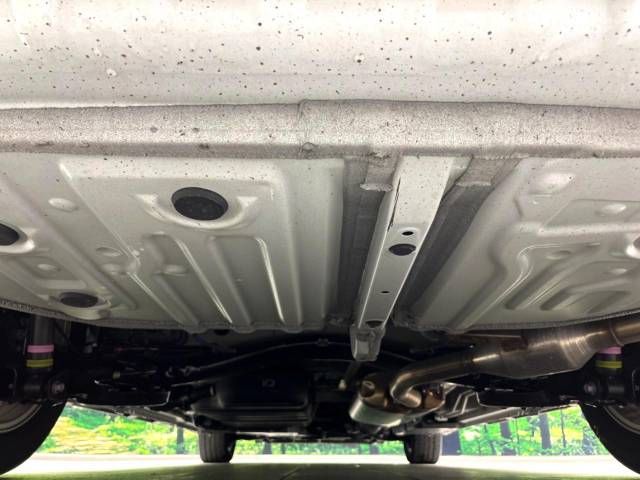 Toyota NOAH 2023-06 195147-19