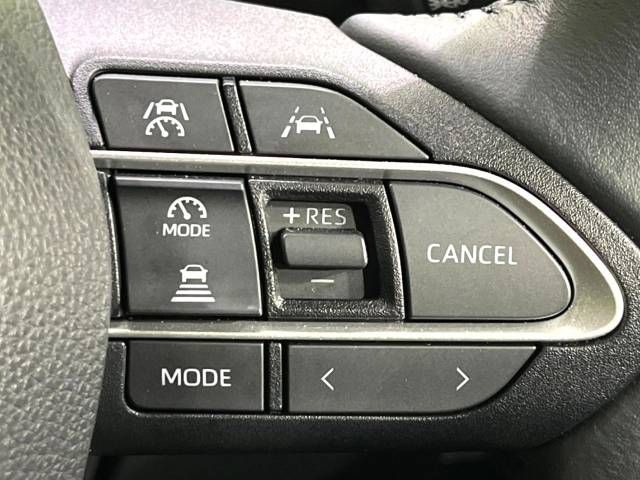 Toyota NOAH 2023-06 195147-6
