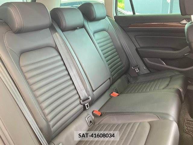 VolksWagen PASSAT VARIANT 2018-02 320216-5