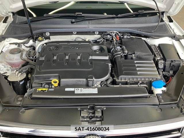 VolksWagen PASSAT VARIANT 2018-02 320216-16