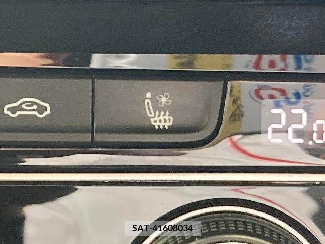VolksWagen PASSAT VARIANT 2018-02 320216-7