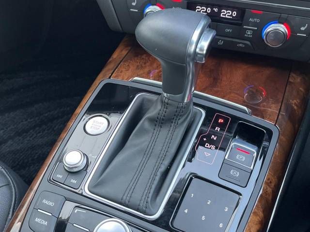 Audi A6 2013-01 14814-11