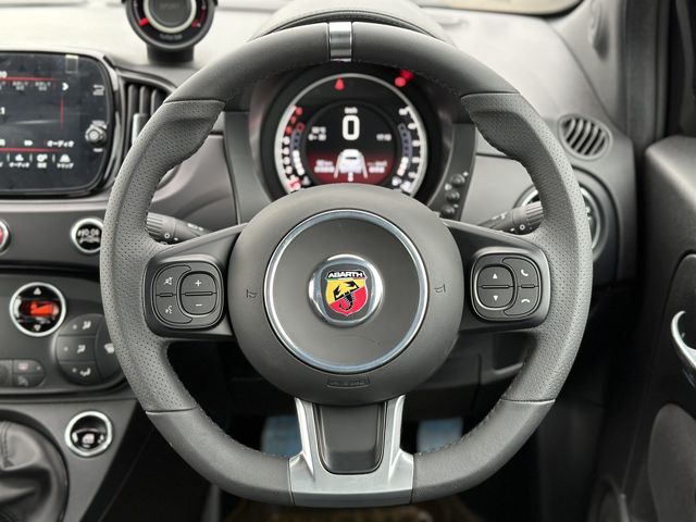 Abarth 595 2022-08 11789-11