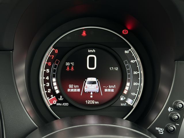 Abarth 595 2022-08 11789-12