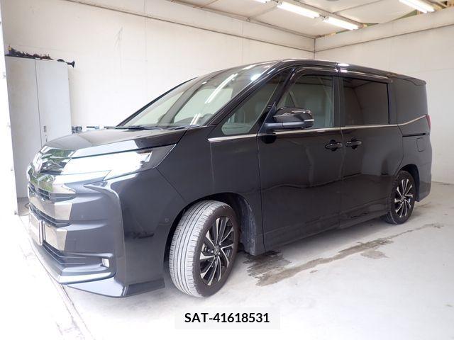Toyota NOAH 2023-04 313617-6