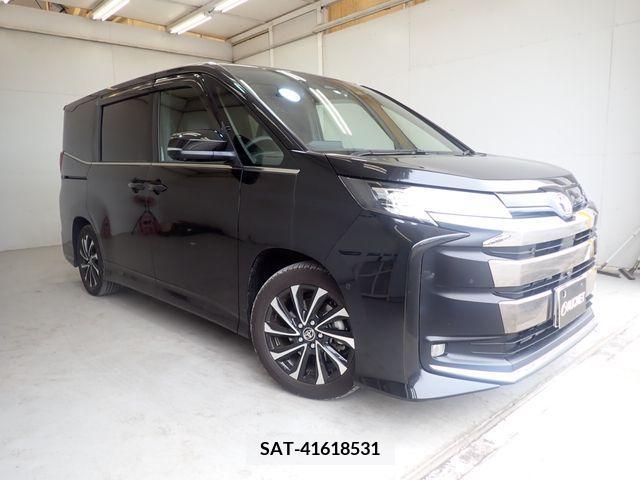 Toyota NOAH 2023-04 313617-0