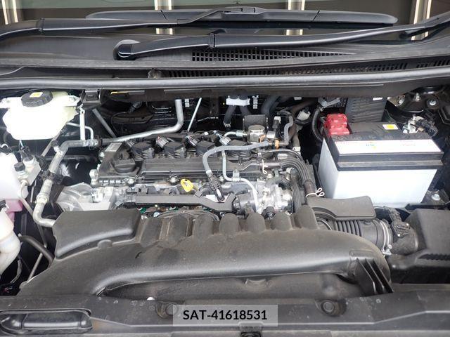 Toyota NOAH 2023-04 313617-27