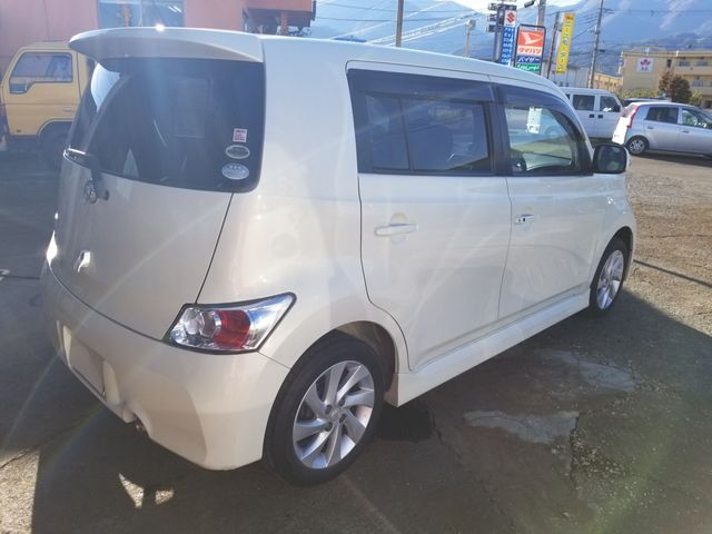 Toyota BB 2011-06 16968-3
