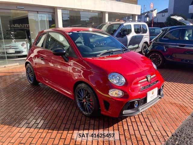 Abarth 695 2023-06 323192-4