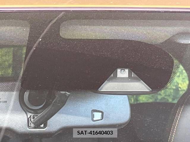 Nissan NOTE 2014-08 302340-4