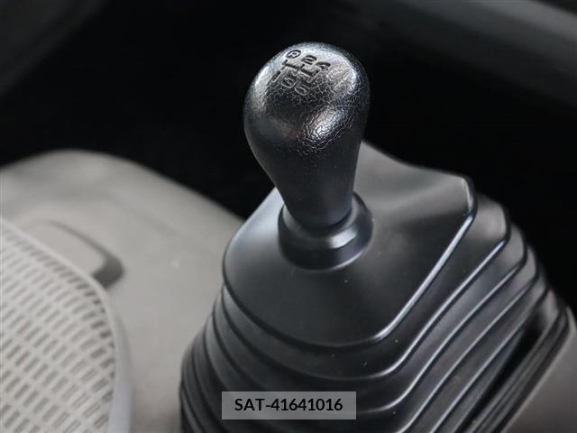 Hino DUTRO 2017-06 320406-10