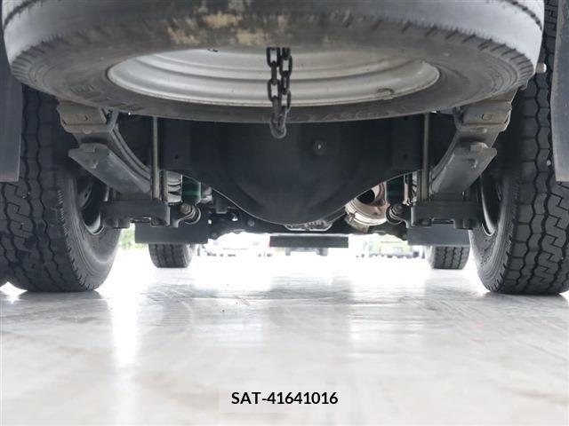 Hino DUTRO 2017-06 320406-18