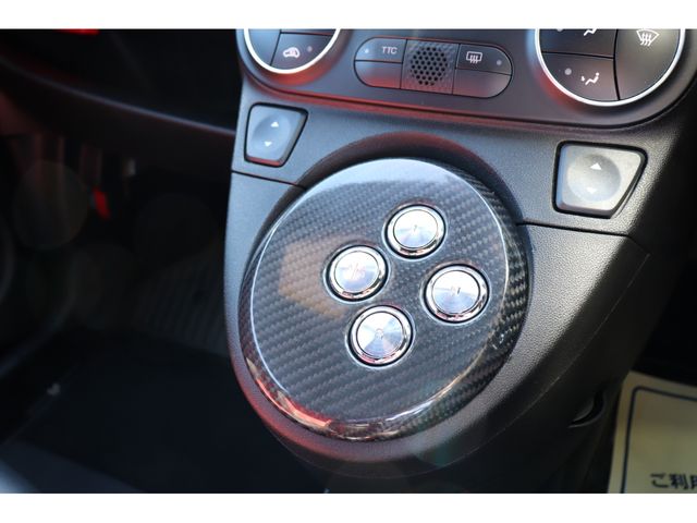 Abarth 595 2013-03 187197-15