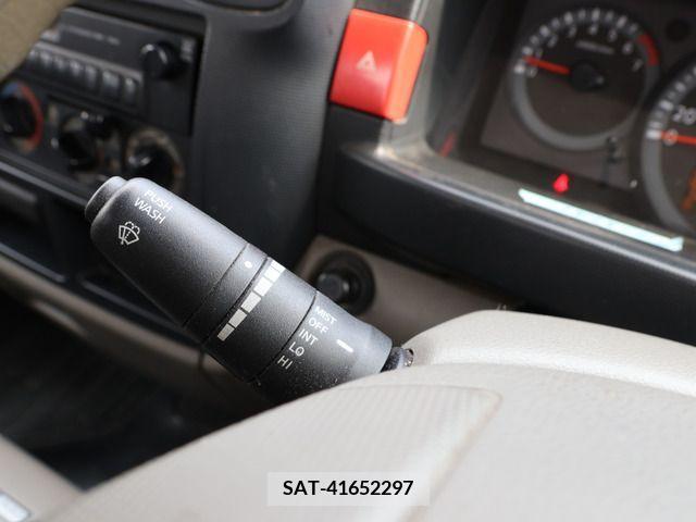 Nissan ATLAS 2008-04 260797-16