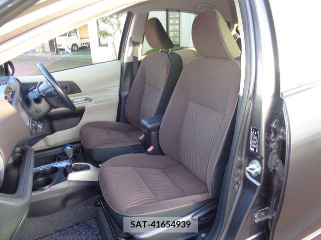 Toyota AQUA 2012-12 202426-9